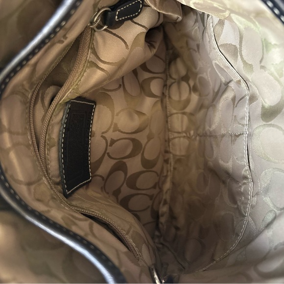 Vintage Coach Soho Flap Crossbody | 9480 | Black Hangtag | Great Condition - Picture 9 of 10